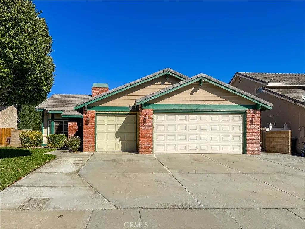 3137 Peachwood, Lancaster