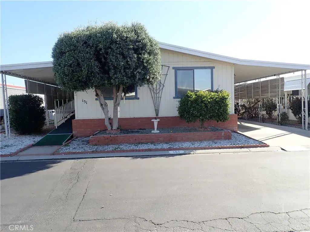 1300 W Menlo, Hemet