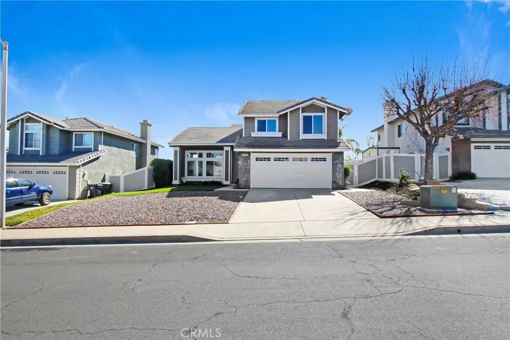 26730 Black Horse, Corona