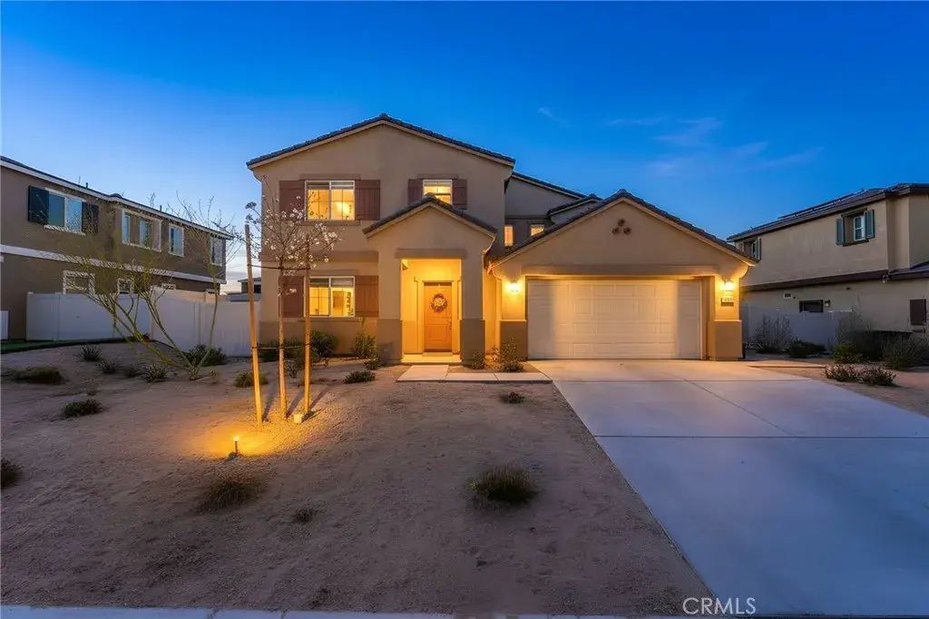 38235 Etienne, Palmdale
