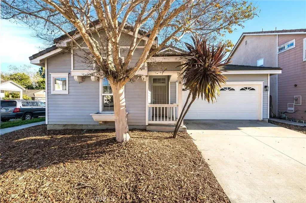 4888 Ellington, Ventura