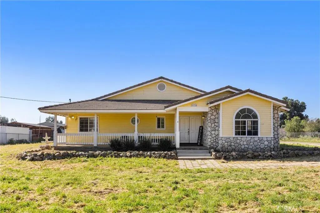 21725 Pinewood, Perris
