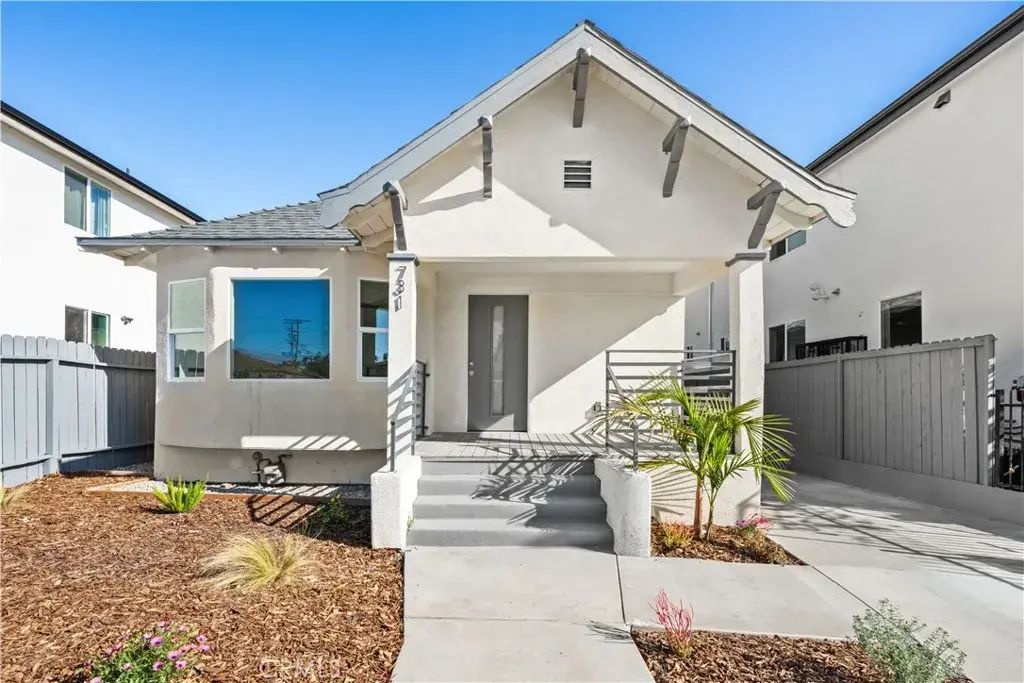 731 E 41st Place, Los Angeles