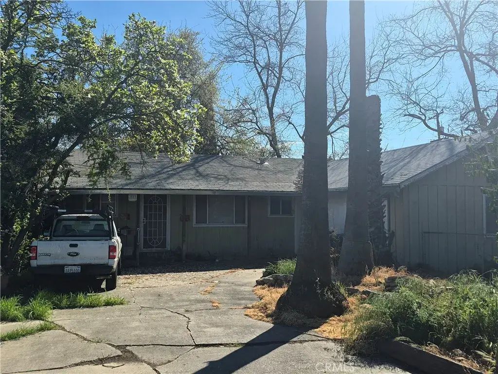 2085 Cabot, Merced