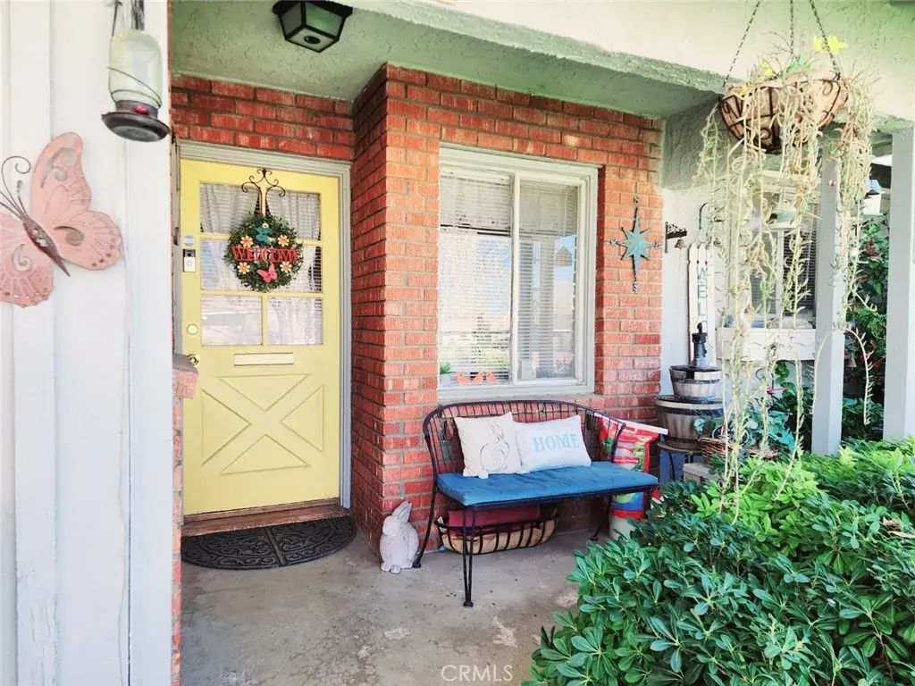45428 13th West, Lancaster
