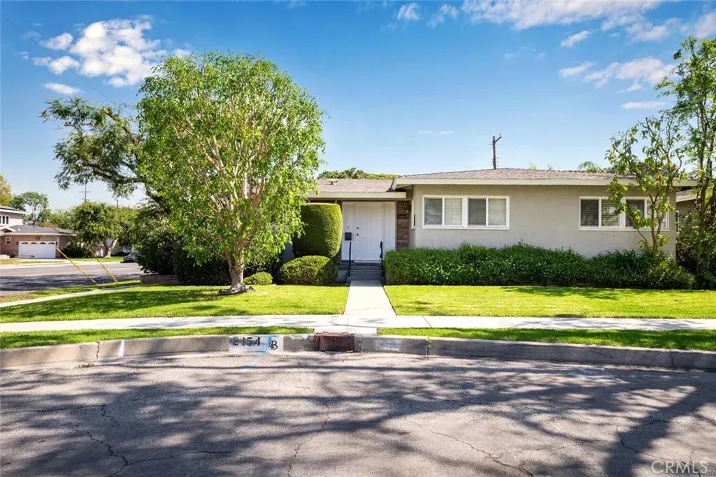 2154 N Studebaker Road, Long Beach