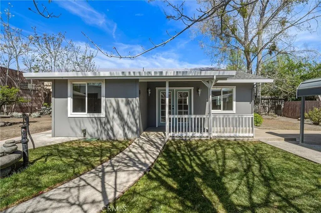 50 E, Lakeport
