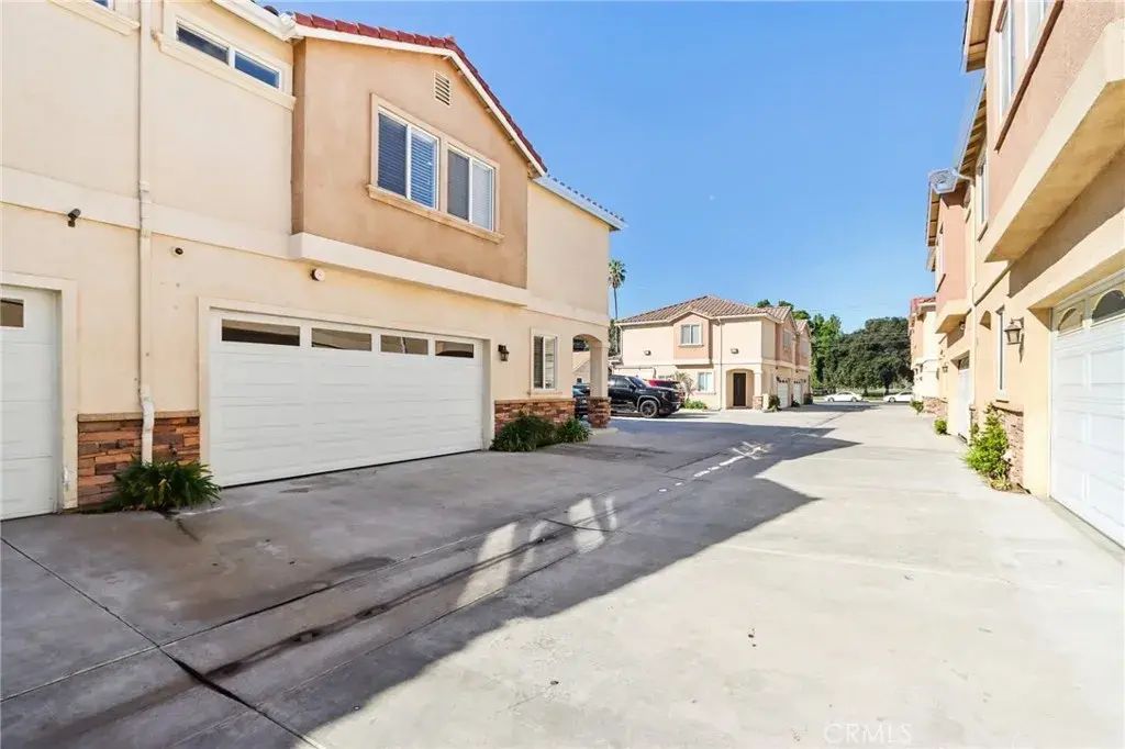 12106 Old River School Road G, Downey
