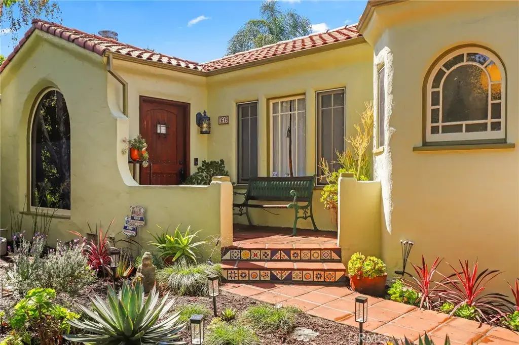 1619 S Curson, Los Angeles