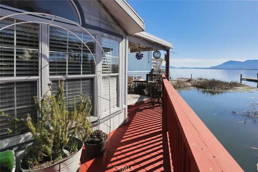 1060 N. Main St 22, Lakeport