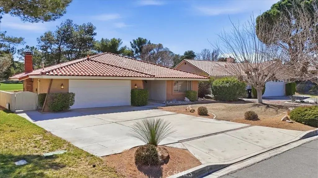 14827 Blue Grass Drive, Helendale
