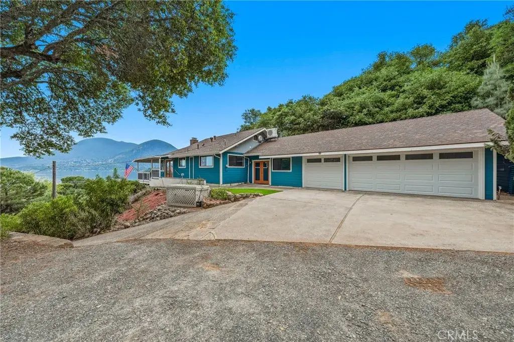 9480 Glenhaven, Glenhaven