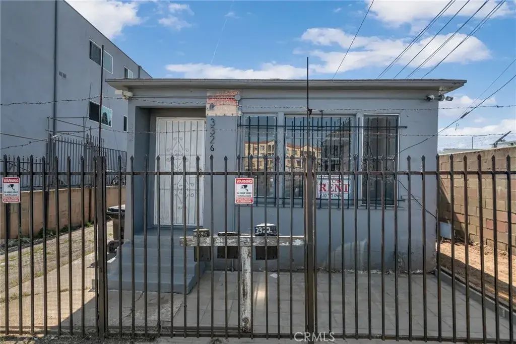 3322 W 63rd Street, Los Angeles