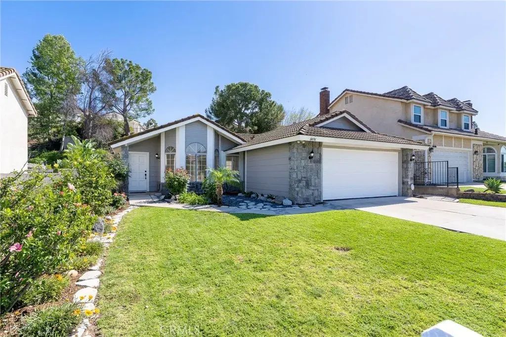 8496 East Meadowridge Street, Anaheim Hills