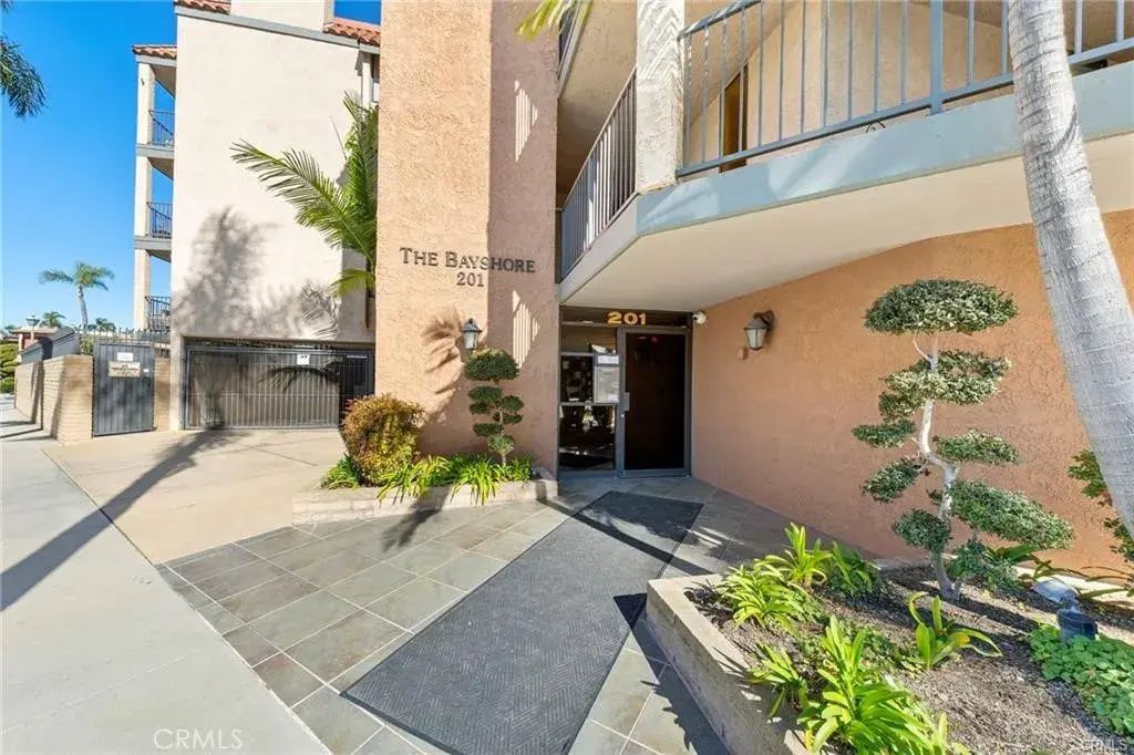 201 Bay Shore 309, Long Beach