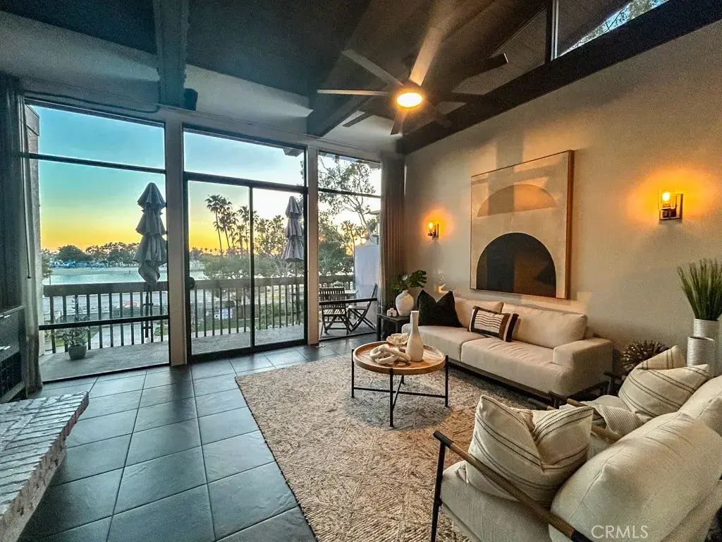 5322 Marina Pacifica South, Long Beach