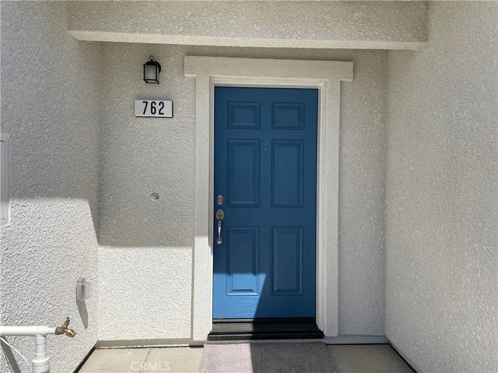 762 Stone Ridge East Avenue, Merced