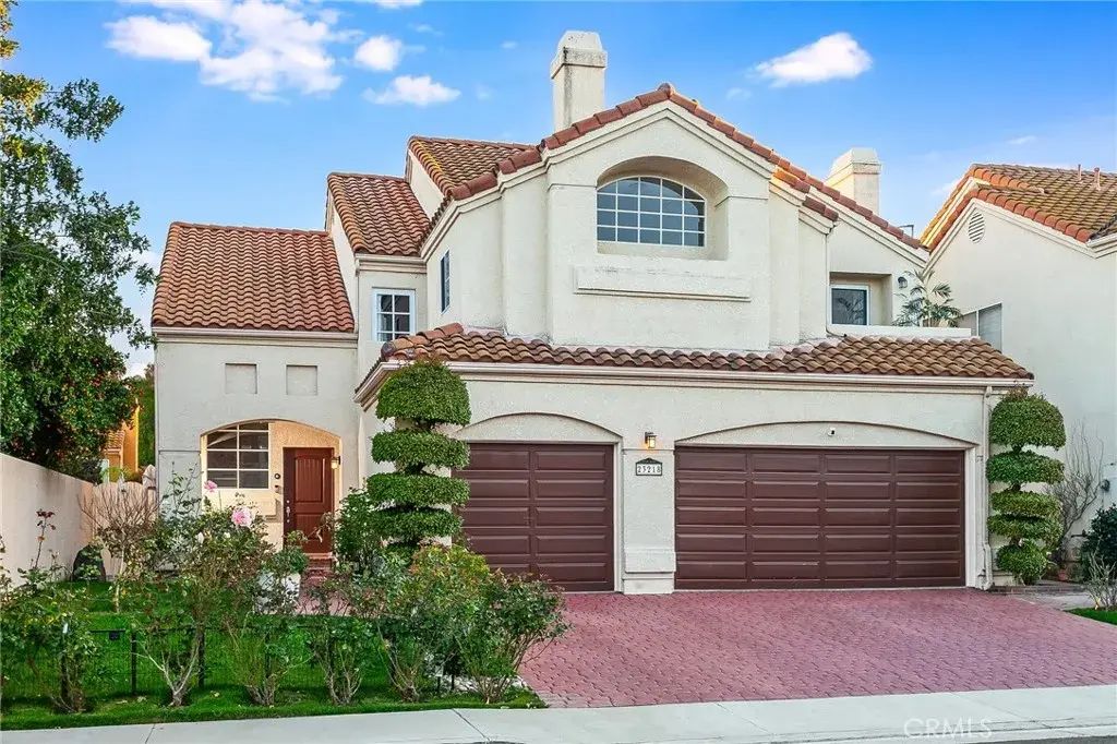 23218 Runnymede Street, West Hills