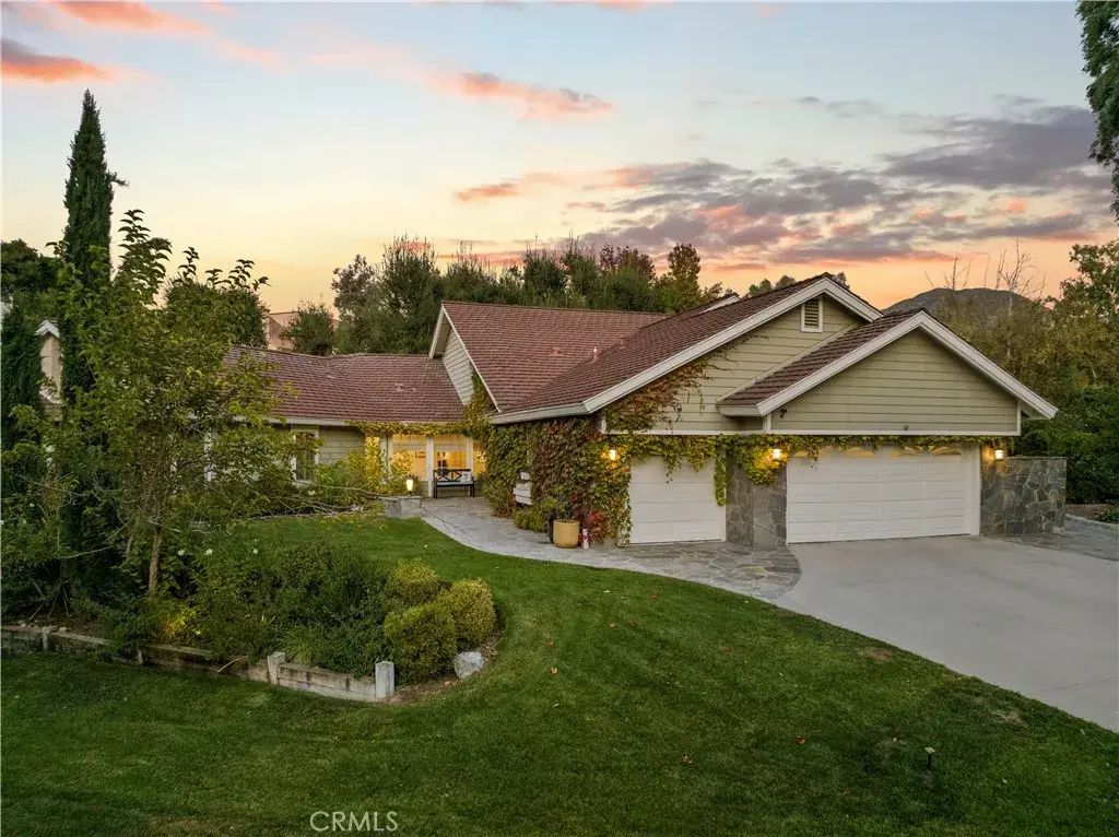 15533 Saddleback Drive, Canyon Country