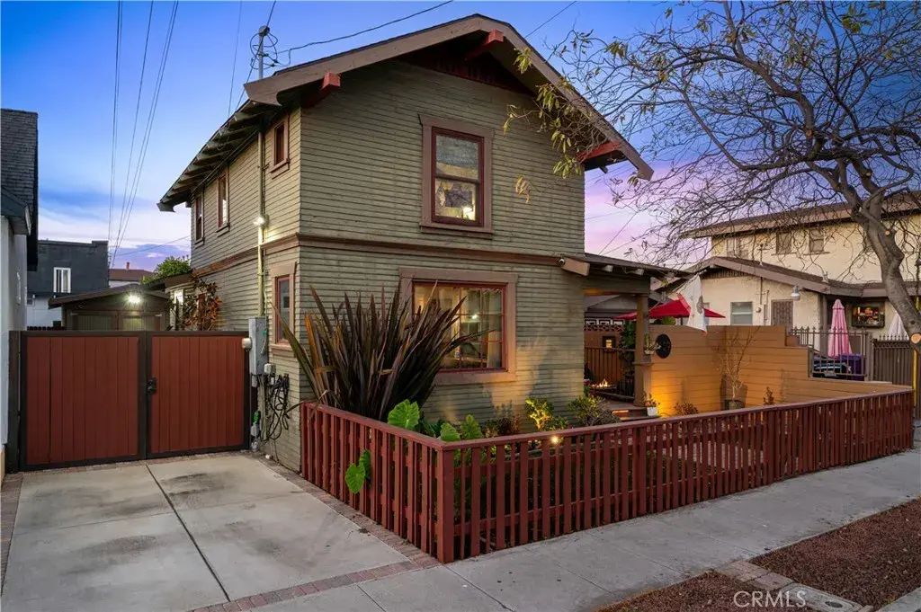 1929 E 6th Street, Long Beach