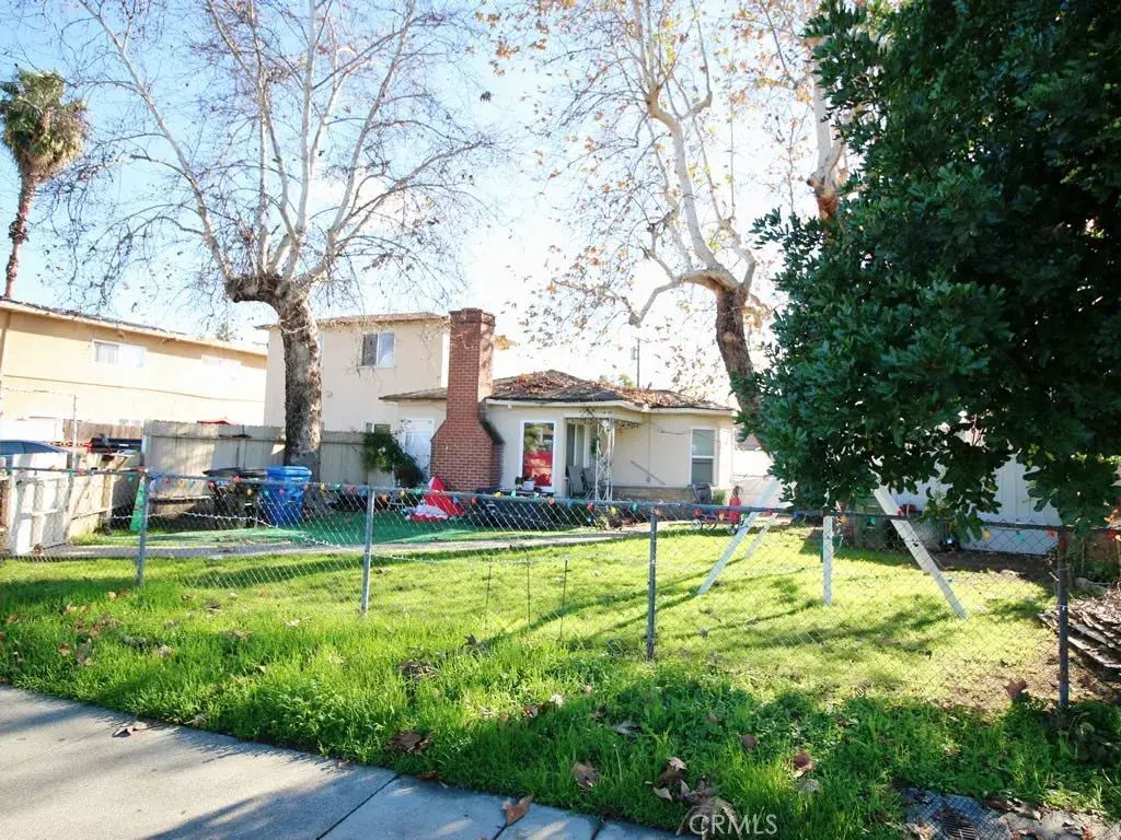 1380 E Kingsley, Pomona