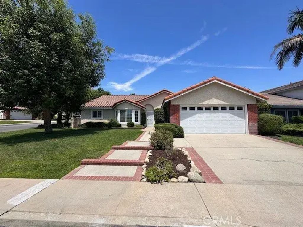 1299 Dogwood, Upland