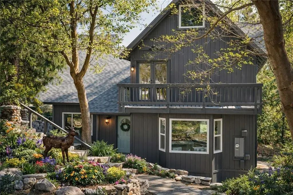 1171 Bear Springs, Rimforest