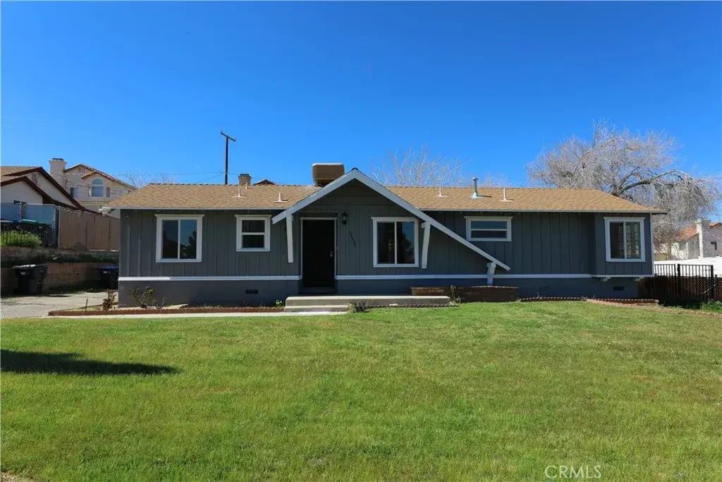 38637 Yucca Tree, Palmdale