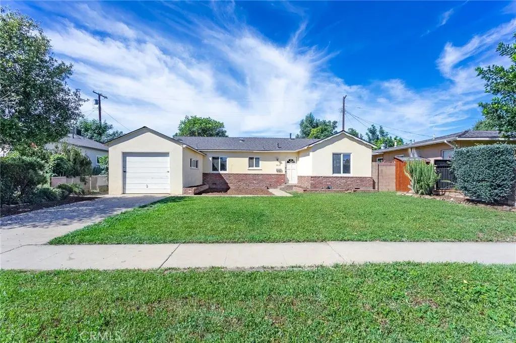 7513 Oak Park, Lake Balboa