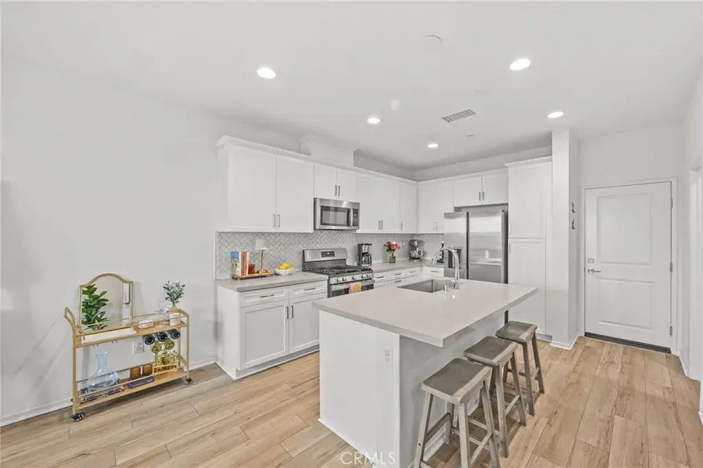 16025 Main Street, Chino