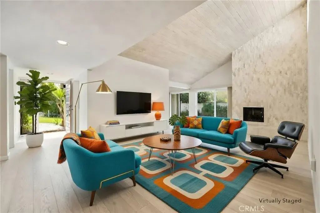 255 E Avenida Granada 211, Palm Springs