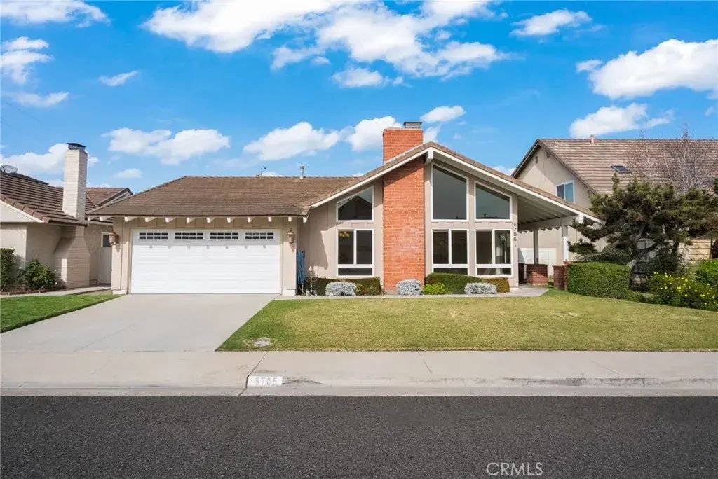 8705 Ottawa River Circle, Fountain Valley