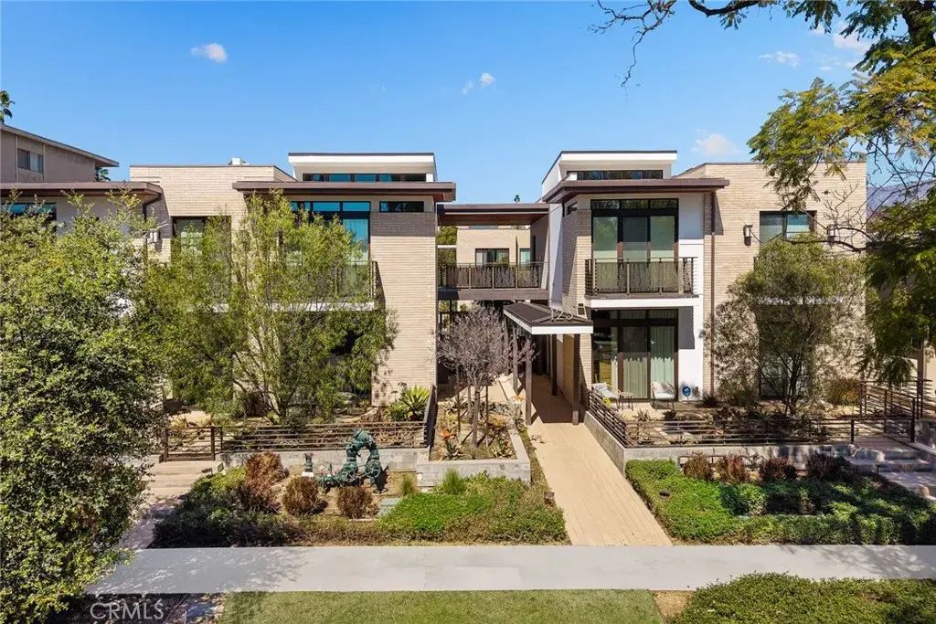 125 Hurlbut 209, Pasadena