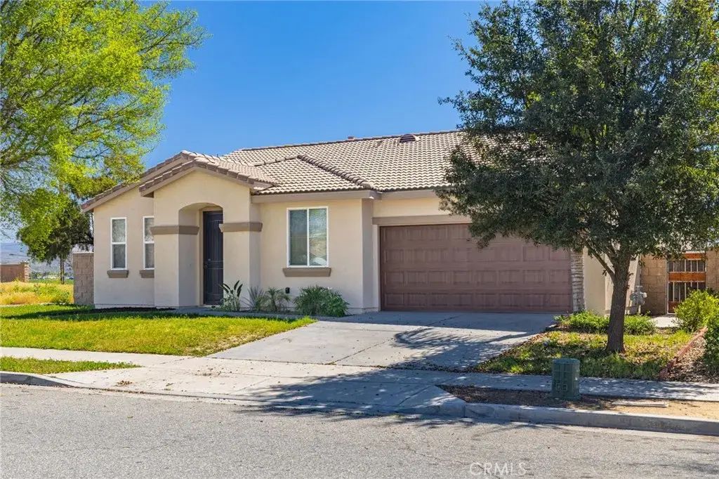 5905 Hope Street, Hemet