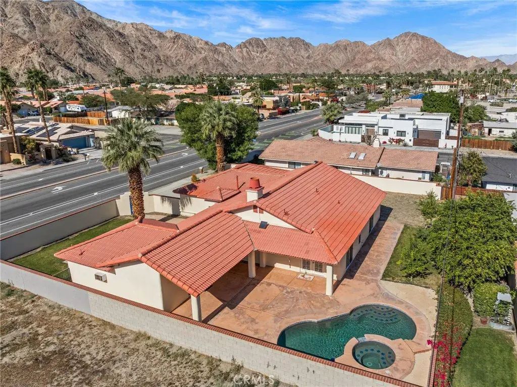 51540 Eisenhower Street, La Quinta