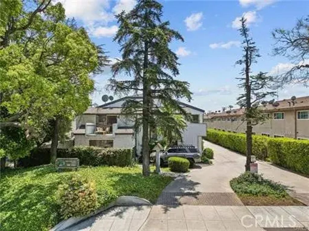996 W Huntington D, Arcadia