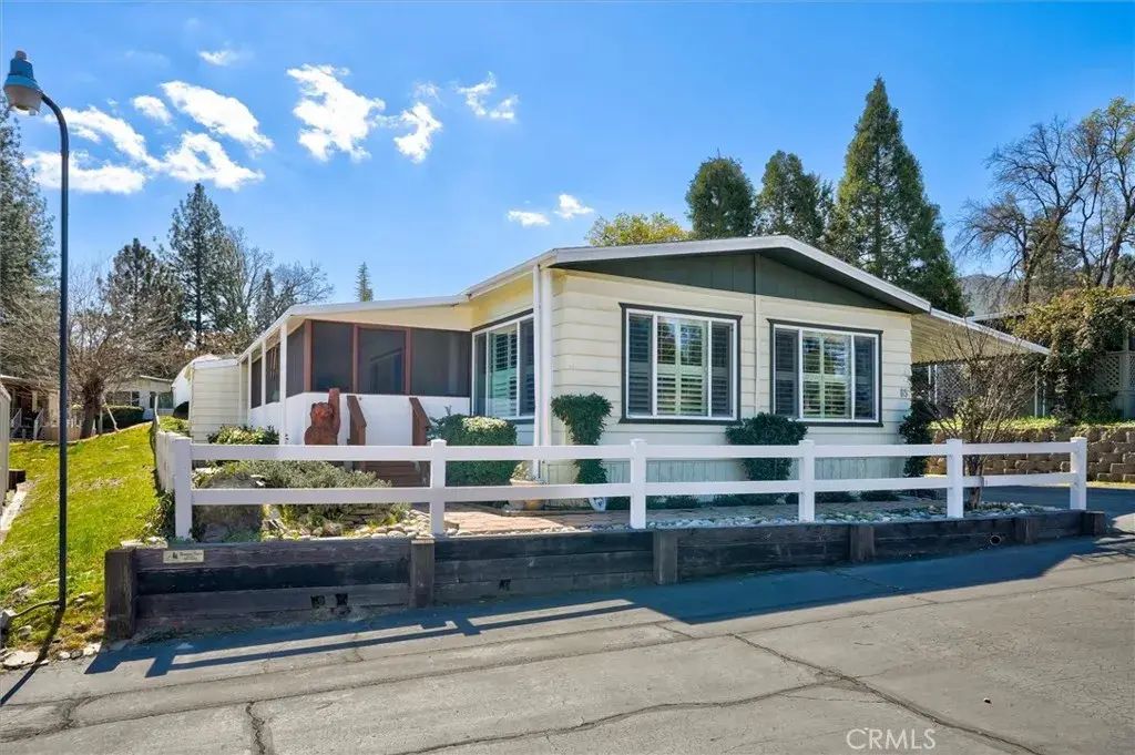 39678 Road 425 B 85, Oakhurst