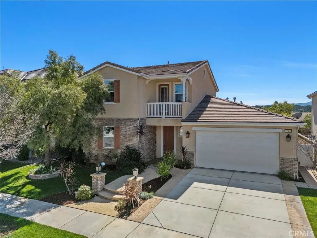 22462 Flatwater Court, Saugus