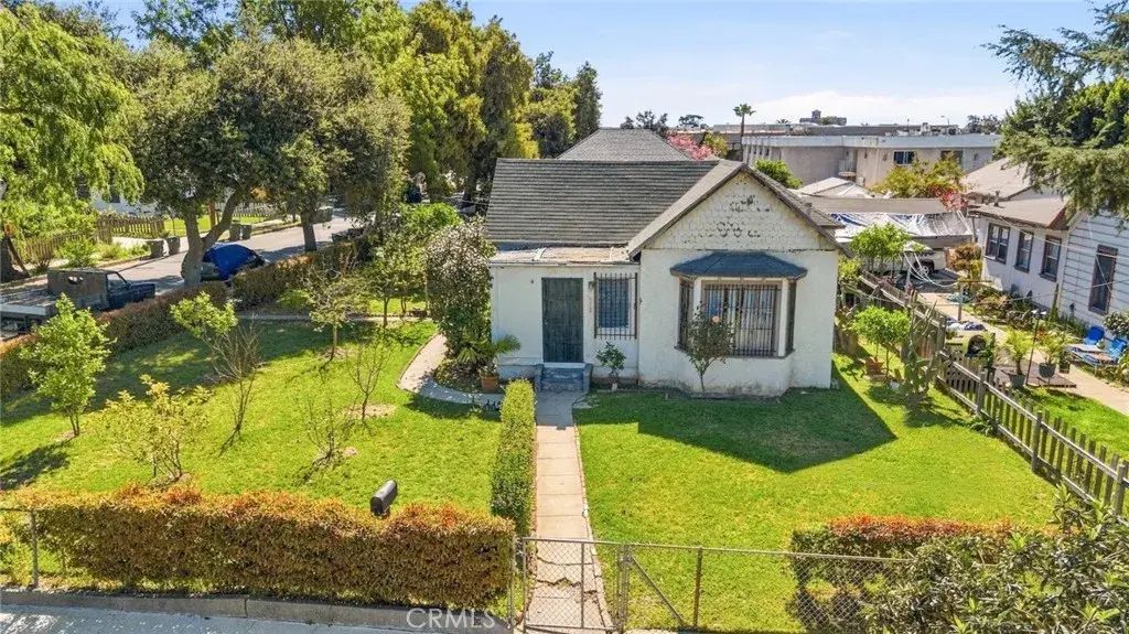 116 Carlton Avenue, Pasadena