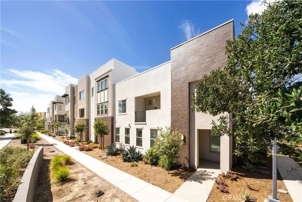 120 Novel, Irvine