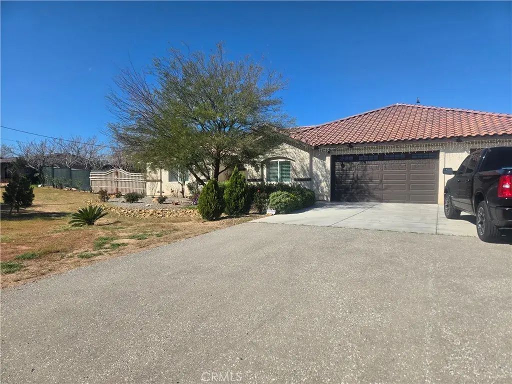 10438 7th, Hesperia