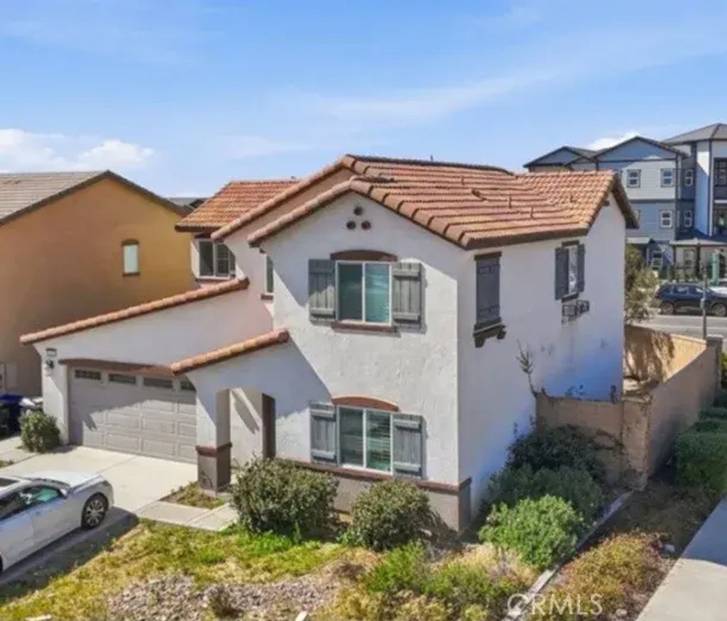 7512 Sleepy Creek, Fontana