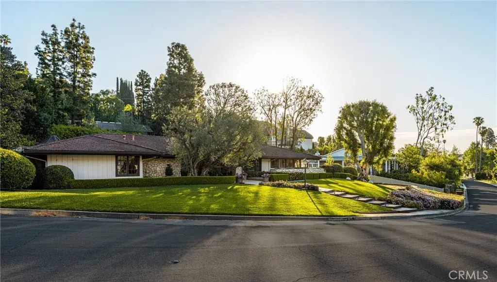 1881 Park Skyline, North Tustin