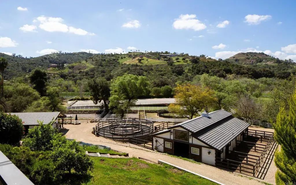 7017 Via Mariposa Sur, Bonsall