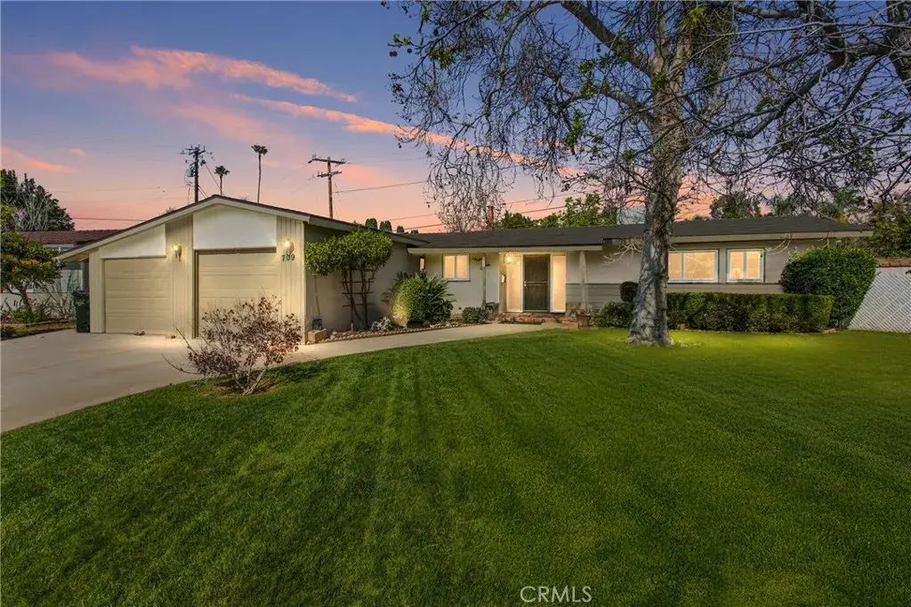 709 Bermuda, Redlands