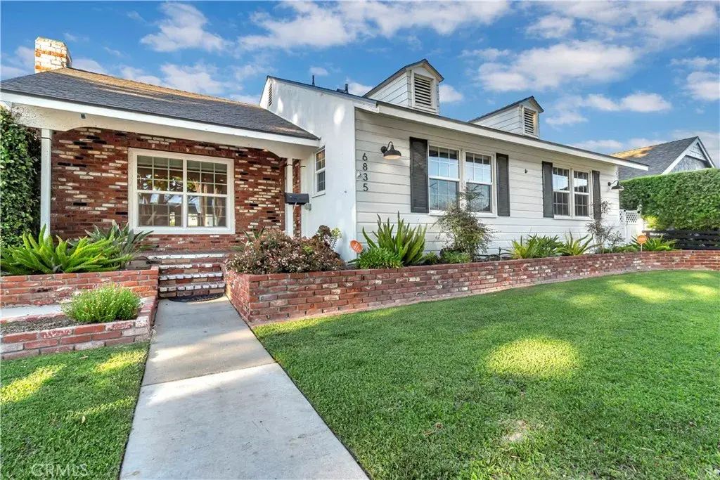 6835 E Parapet, Long Beach
