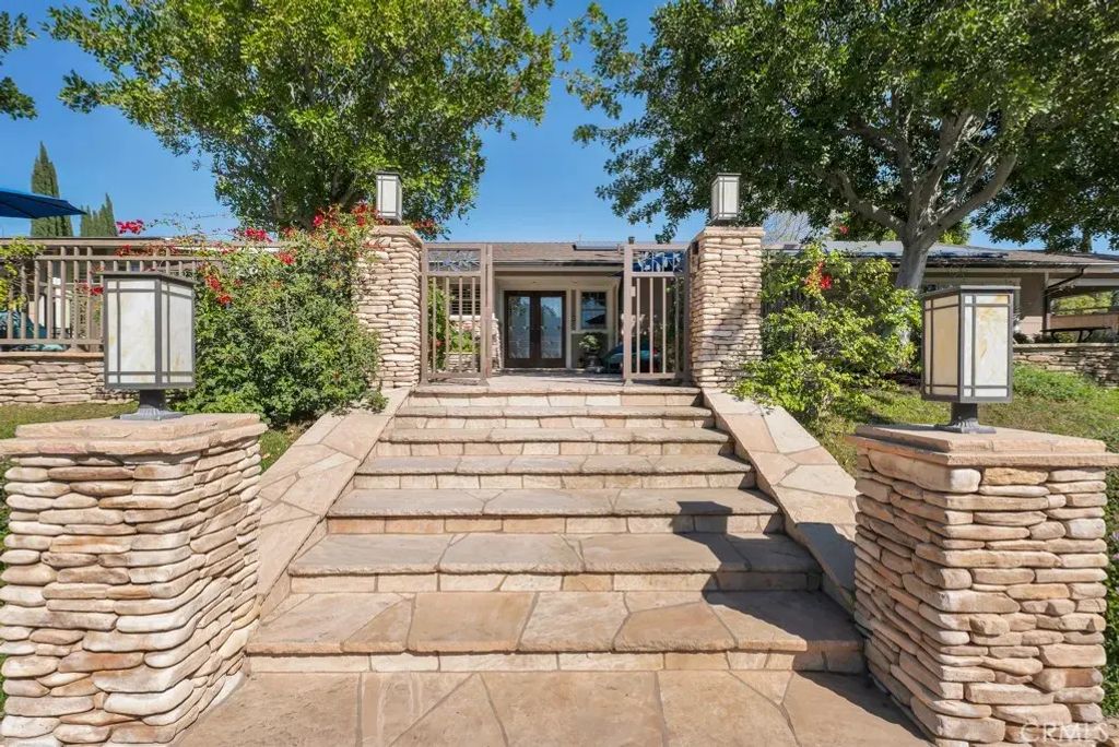 16426 Knollwood Drive, Granada Hills