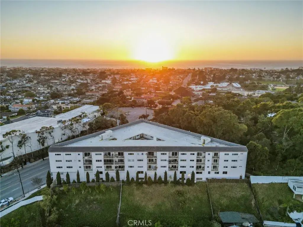 1108 Camino Real 406, Redondo Beach