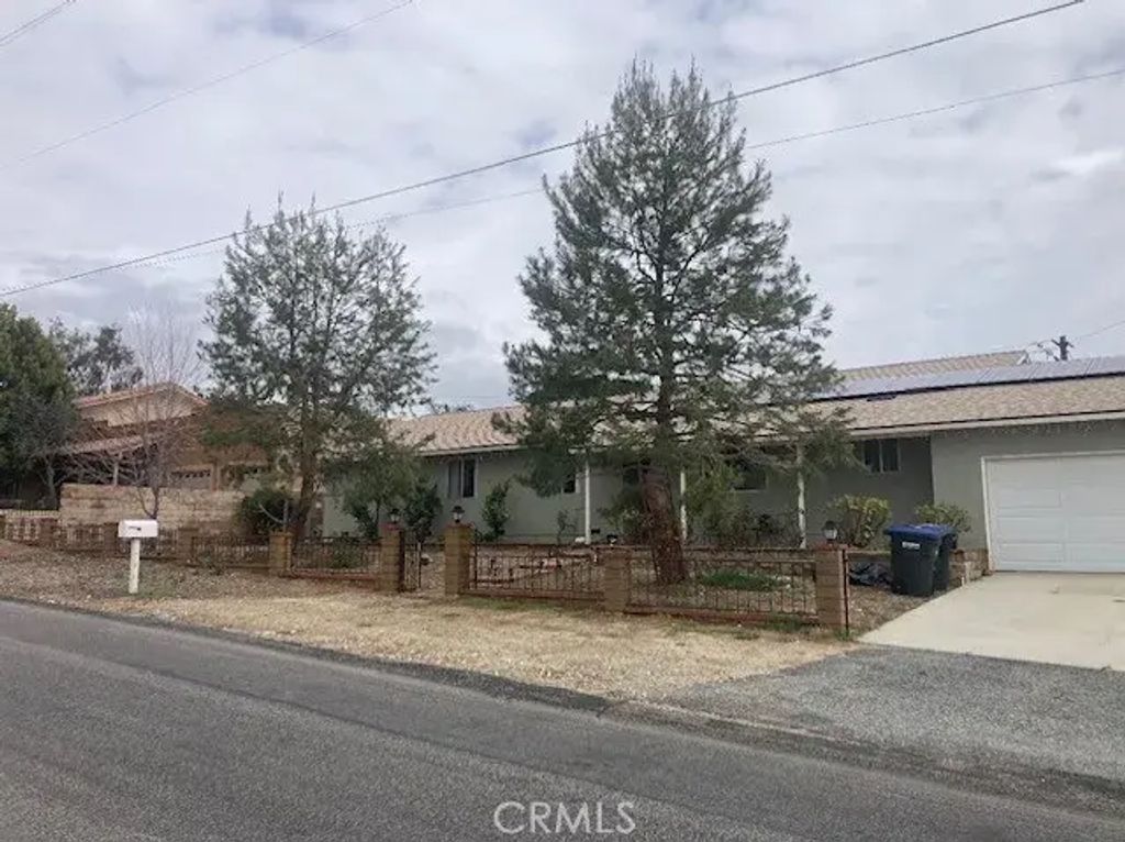 9728 Mountain View Avenue, Cherry Valley