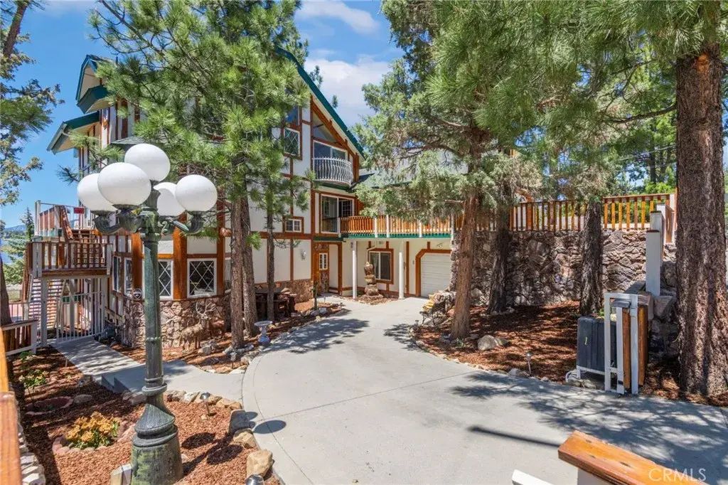 202 S Eagle Drive, Big Bear Lake
